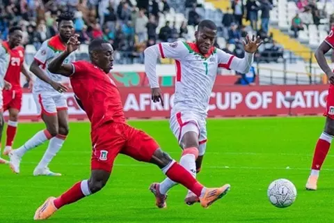 هدفان في 3 دقائق.. كيف فرطت غينيا الاستوائية في الفوز أمام بوركينا فاسو؟ (فيديو)